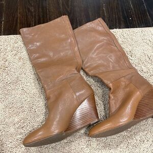 Gently used women’s boots.
